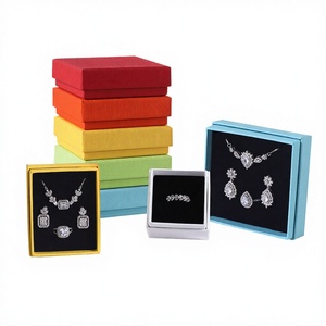 Boîte à bijoux en carton personnalisée en gros, avec couvercle et base, motif uni, style tendance, forme carrée, pour colliers et bagues, logo personnalisé - Product Image 3