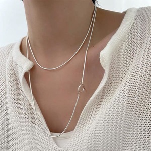 Cadena larga de plata de ley S925 con diseño de hueso de serpiente y cierre OT ajustable para mujer - Product Image 5
