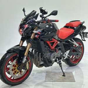 <span class=keywords><strong>Benelli</strong></span> TNT600 Classic: Motor DOHC de 16 válvulas, Sistema EFI, Freno de Disco Delantero Doble, Medidor TFT de Alta Definición - Product Image 1