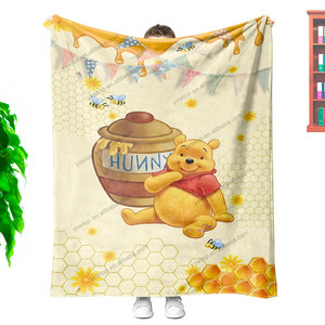 Vente en gros de couvertures douces en flanelle avec impression personnalisée, étiquettes gratuites, motif dessin animé Winnie l'ourson, pour canapé - Product Image 4