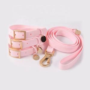 Gepersonaliseerde Zachte Pvc Gecoate Kraag Licht Gouden Hardware Accessoires Waterdicht Voor Hond Kat Fabriek Productie Veiligheid - Product Image 6