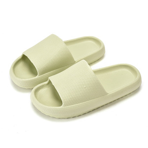 รองเท้าแตะแฟชั่นสปอร์ตสำหรับผู้ชาย รุ่น Slide Pillow Cloud รองเท้าแตะผู้ชายสำหรับใส่กลางแจ้ง - Product Image 1