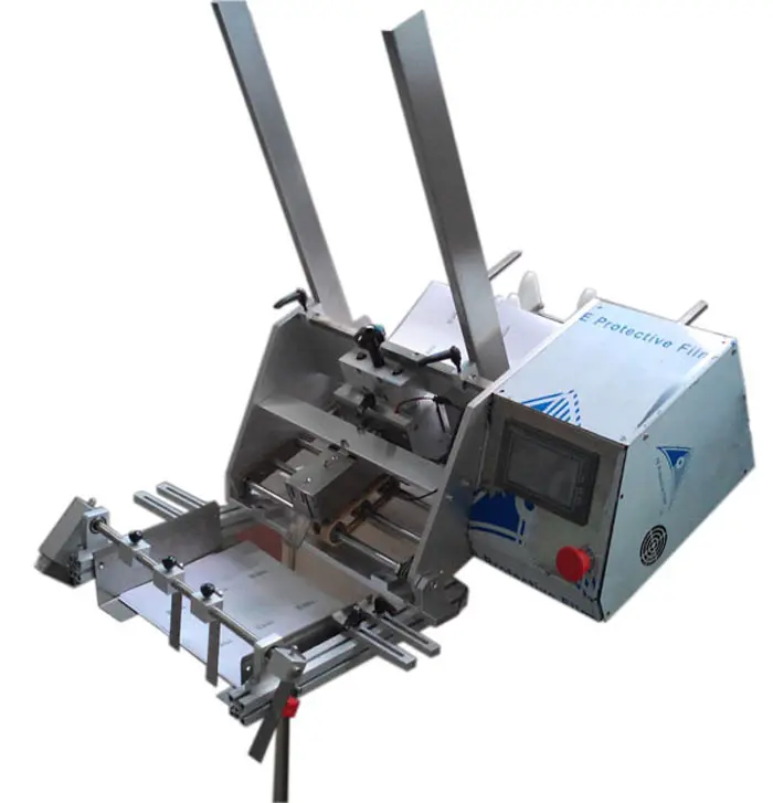 Alimentador automático de mascarillas faciales, máquina de paginación de bolsas de plástico para impresora de inyección de tinta con número de serie y fecha