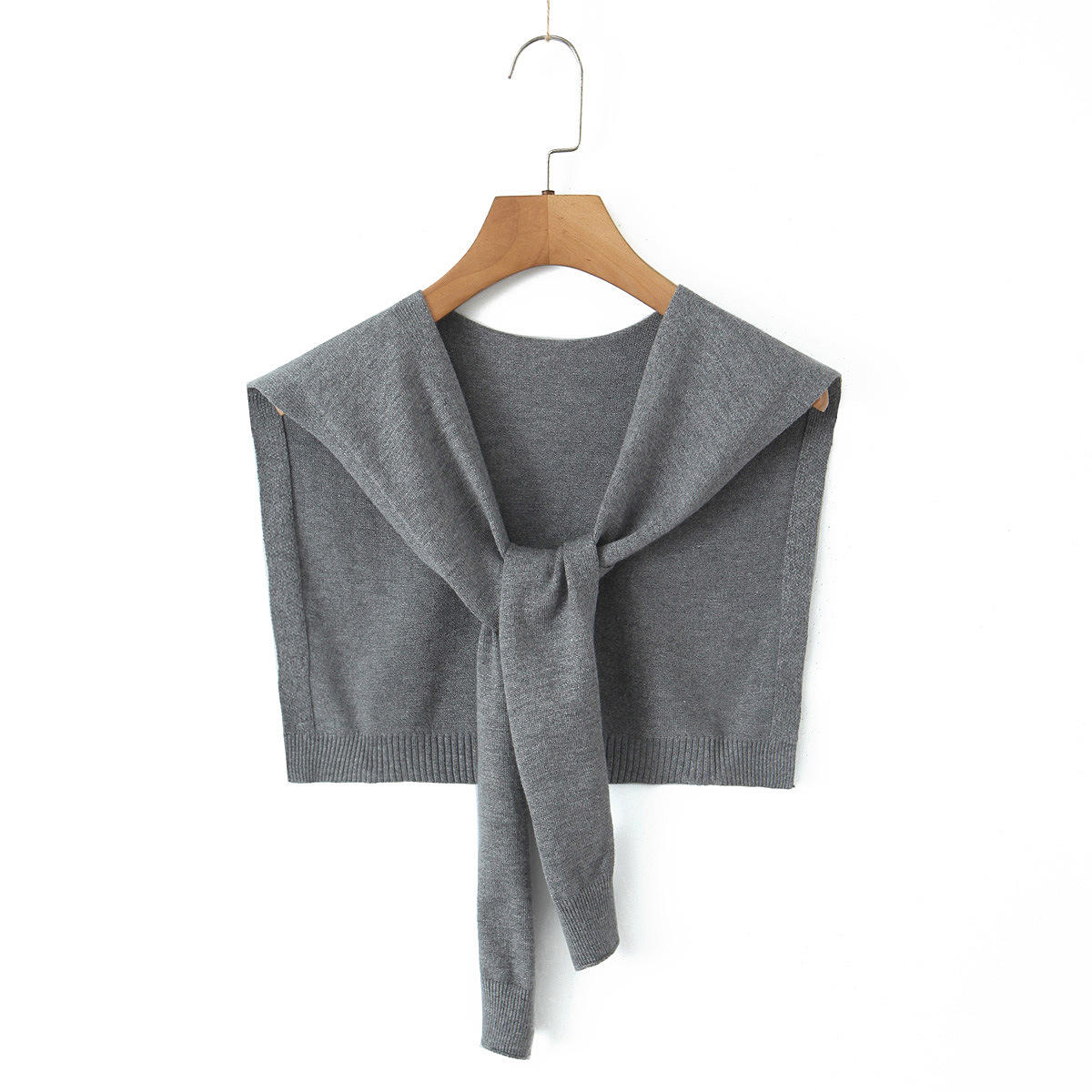 ผ้าคลุมไหล่สีเทา