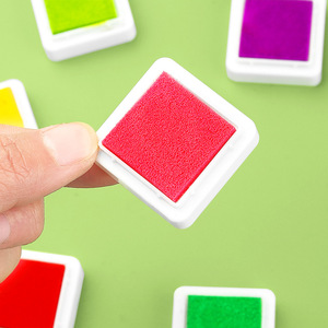 24 colori per bambini <span class=keywords><strong>pittura</strong></span> con le dita del timbro di gomma del timbro di gomma del pigmento dei Graffiti stampa da tavolo 3*3 strumento di <span class=keywords><strong>pittura</strong></span> del palmo della scuola materna - Product Image 5