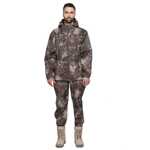 เสื้อแจ็คเก็ตกันลมและกางเกงซับในขนแกะ HBSP09 รุ่น Winter Shark Skin อุ่น น้ำหนักเบา สวมใส่สบาย - Product Image 2