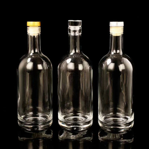 Botellas de Vidrio Cristalino de 750 ml para Licores Nórdicos Nocturne, para Vodka, Whisky, Ginebra, con Corcho - Product Image 3