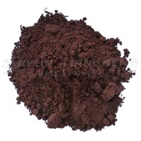 Le liquide réfrigérant d'antigel de couleur fluorescente teint la poudre rose lumineuse de colorant