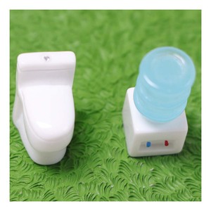 Máquina dispensadora <span class=keywords><strong>de</strong></span> <span class=keywords><strong>agua</strong></span> con marco 3D, inodoro Artificial, cuentas <span class=keywords><strong>de</strong></span> resina bonitas, juguetes <span class=keywords><strong>de</strong></span> tamaño pequeño - Product Image 2