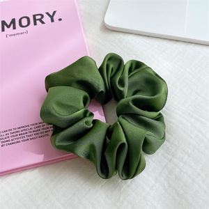 2024 nuevo satén Ins estilo francés grande Scrunchie elegante banda para el cabello de terciopelo para <span class=keywords><strong>mujeres</strong></span> Simple accesorio para el cabello <span class=keywords><strong>en</strong></span> Stock - Product Image 6