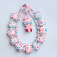 Kit de bijoux perlés DIY tendance, peints à la main, en acrylique/plastique/lucite, pour bracelet de téléphone ou bracelet, avec design de poupée mignonne, pour empiler