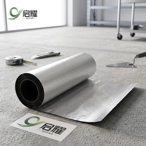 Isolation en tissu tissé avec dos en feuille d'aluminium pour les applications de construction, toitures et murs, serres industrielles - Product Image 4