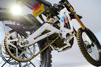 Nouvelle moto électrique tout-terrain Surron Light Bee X 10KW 2026, légère (130 lb)