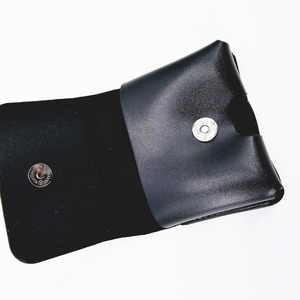 Porte-cartes en cuir G0379 (Kingmagic) - Accessoire de magie de carte, protecteur de cartes à jouer, performance/spectacle - Product Image 4