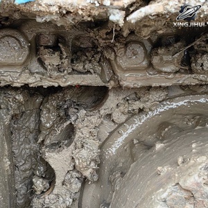 Excavatrice sur chenilles Komatsu 220 d'occasion, marque japonaise d'origine, 22 tonnes, taille moyenne, excavatrice sur chenilles d'occasion - Product Image 4