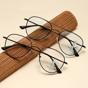 2024ファッションフォトクロミック多焦点プログレッシブ老眼鏡ブルーライトブロッキング多焦点リーダー移行メガネ - Product Image 1