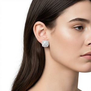 Boucles d'oreilles clous en forme de coussin, serties de diamants ronds en grappe, pavé halo, plaqué or 18k 14k, diamant de laboratoire, bijoux fins - Product Image 3