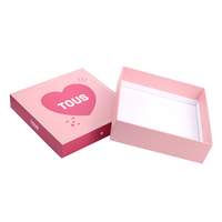 Emballage de luxe personnalisé en carton rigide rose pour bijoux, vêtements et cosmétiques, avec couvercle en deux parties, gaufrage et revêtement UV