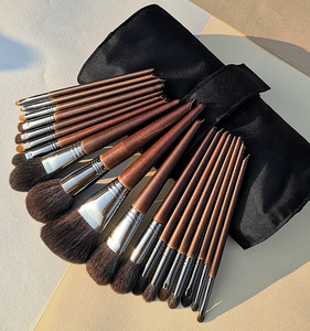 Vander — pinceaux de maquillage professionnels, ensemble de brosses pour blush, poudre ombre à paupières, coffret cadeau de luxe, en poils de chèvre, pour maquillage, étiquette privée, lot de 24 pièces - Product Image 1