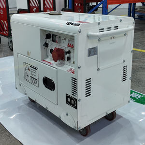 Générateur diesel silencieux 8,0 kW monophasé/triphasé pour usage commercial et environnements nécessitant une faible sonorité - Product Image 4