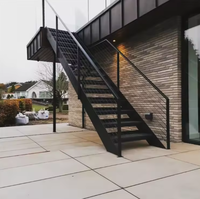 Escalier droit sur mesure, style moderne en fer forgé avec main courante en acier inoxydable pour villa, hôtel, projet commercial