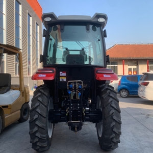 Tracteur à roues Luoyang 120HP 4x4, double embrayage, couleur rouge, transmission par engrenages, pour usage agricole, fabrication chinoise, pompe de boîte de vitesses haute productivité - Product Image 2