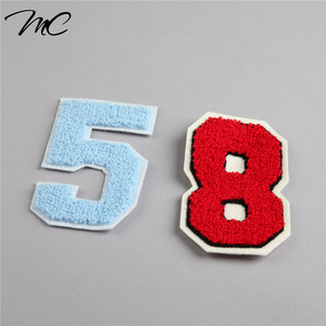 Parches de chenilla de toalla con <span class=keywords><strong>letras</strong></span> bordadas de hierro personalizado - Product Image 1
