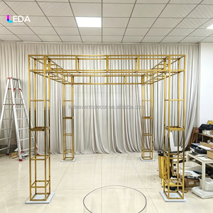 Arco Nuziale LEDA Bianco Lucido con <span class=keywords><strong>Quattro</strong></span> Pilastri, Struttura per Cerimonia Nuziale ad Arco con Fiori Artificiali - Product Image 4