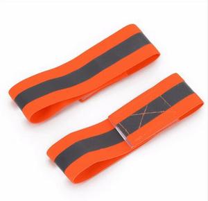 Banda Reflectante Elástica de Alta Visibilidad para Correr de Noche, Ciclismo, Brazalete, Muñequera, Tobillera, Fabricada con Poliéster Ecológico - Product Image 5