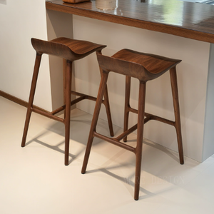 Chaise de bar ergonomique avec siège profilé et repose-pieds antidérapant, idéale pour restaurant, café, salle de banquet, cuisine, hôtel, salle à manger - Product Image 4