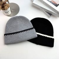 Chapeau d'hiver en acrylique à motif camouflage/à pois personnalisé avec logo brodé personnalisé, bord doux et rayé, pour la plage