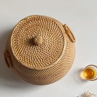 Grand panier de rangement de style vintage en rotin rond, boîte de finition, panier tissé pour la maison, panier à jouets, panier à collations, panier à articles divers avec couvercle