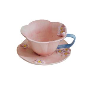 Ensemble tasse et soucoupe à café de style coréen simple, tasse à poignée peinte à la main et embossée - Product Image 1