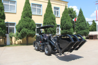 Chargeurs, comme machines lourdes multifonctionnelles, effectuent principalement des tâches de manutention.
