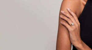 Joyería de declaración, anillos solitarios de corte ovalado de diamante cultivado en laboratorio con piedras de acento, anillos delicados de moda de oro amarillo sólido de 18 quilates - Product Image 6