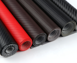Kain Kulit PVC Motif Serat Karbon untuk Pelapis Furnitur Otomotif Kustom 50 <span class=keywords><strong>M</strong></span>/Roll Elastis untuk Dekorasi Tas - Product Image 5