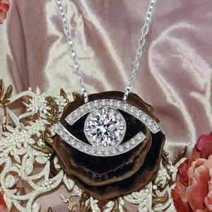 Collar de Moda con Colgante de Ojo de Diablo Runqi de Joyas Luxira de Alta Calidad, Chapado en Oro, Plata de Ley 925, con Moissanita - Product Image 3