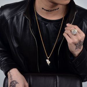 Colgante de Diamante de Circonita Cúbica Micro, el Más Vendido, Biblia, Albrecht Dürer, Cristianismo, Manos de Latón Orando, Amuletos para Regalo - Product Image 3