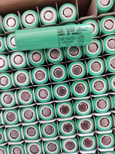 真新しいICR 18650 25R <span class=keywords><strong>3.7V</strong></span> 2500mAhディープサイクル20A放電円筒形フラットトップバッテリー円筒形リチウムイオンバッテリー - Product Image 5