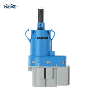 Interrupteur de pédale de feu stop remplacer 8T4Z-13480-A pour <span class=keywords><strong>Ford</strong></span> F150 Fusion <span class=keywords><strong>Focus</strong></span> Escape Lincoln MKZ MKS - Product Image 4