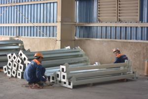 Edificio de Almacén de Estructura de Acero Prefabricado Personalizado con Estructura de Acero Galvanizado en Caliente, Construcción Industrial Duradera - Product Image 2