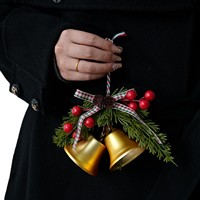 Nouvel Arrivage en Stock Décorations de Noël Transfrontalières Ambiance Festive Ornements Suspendus en Fer en Forme de Cloche pour Arbre de Noël Modernes