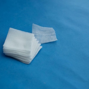 Tamponi di Garza Medica in Cotone Sterile Monouso ad Alta Assorbenza, Forniti dalla Fabbrica, Certificati CE/ISO per <span class=keywords><strong>la</strong></span> <span class=keywords><strong>Cura</strong></span> delle Ferite - Product Image 2
