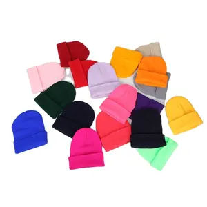 Leere gestrickte Frau Stickerei Unisex Beanie Cap Hüte Winter Man Beanies mit benutzer definierten gestickten Logo