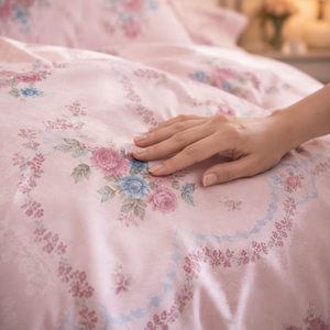 ชุดเครื่องนอนผ้าฝ้ายลายดอกกุหลาบโรแมนติกสไตล์โปแลนด์ สีชมพู สำหรับ B&B จัดส่งแบบดรอปชิปปิ้งในยุโรป 3 ชิ้น - Product Image 3