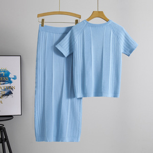 Ensemble pull tricoté pour femme : haut à manches courtes boutonné et jupe taille haute – Tenue décontractée respirante pour l'été et le bureau - Product Image 3