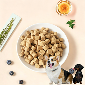 Bocaditos de Carne Pura Sin Aditivos y Altos en Proteínas para la Alimentación de Perros de Todas las Razas y Suplemento Nutricional, Alimento Crudo Liofilizado para Mascotas - Product Image 1