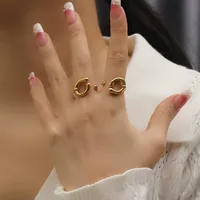 18K Vergoldeter Gedrehter Offener Ring, Polierter Edelstahl, Minimalistischer Schicker Modischer Statement-Fingerring für Frauen