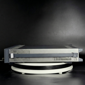 Générateur de signaux analogiques micro-ondes Keysight N5173B EXG série X, plage de fréquences de 9 kHz à 40 GHz - Product Image 1