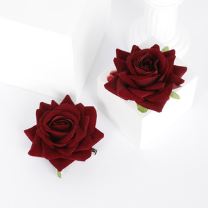 Set de Accesorios para Adultos SM: Tapón Anal Pequeño con Diseño de Rosa y Pinza para Pezones, para Entrenamiento y Castigo - Product Image 2